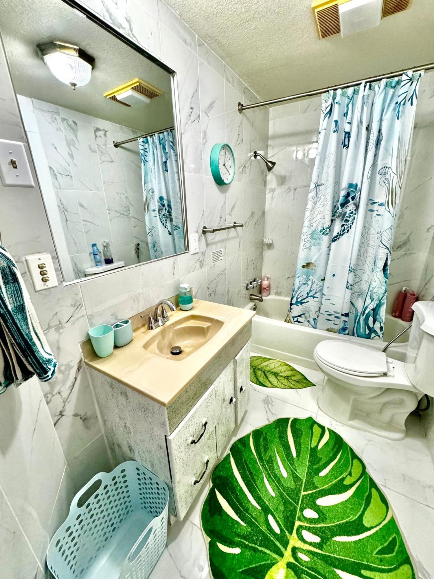 Seattle Home With 2 Bedrooms A King Bed Queen Bed And An Extra Sofa Bed Located 10 Minutes From Seatac Airport And 20 Minutes From Downtown Kültér fotó