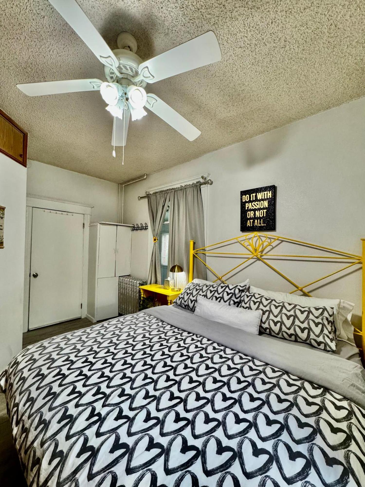 Seattle Home With 2 Bedrooms A King Bed Queen Bed And An Extra Sofa Bed Located 10 Minutes From Seatac Airport And 20 Minutes From Downtown Kültér fotó